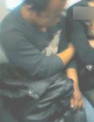 男生被男生摸的视频,男生间不慎触碰引发的争议瞬间